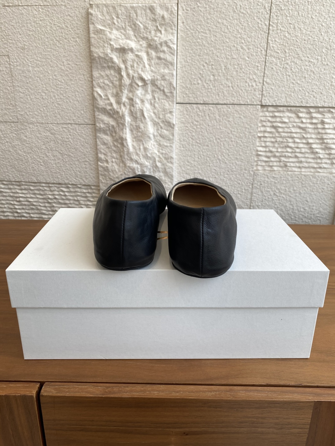 Luxurious Sheepskin Ballerina Flats by The Row, Size 35-40 - 图片 8