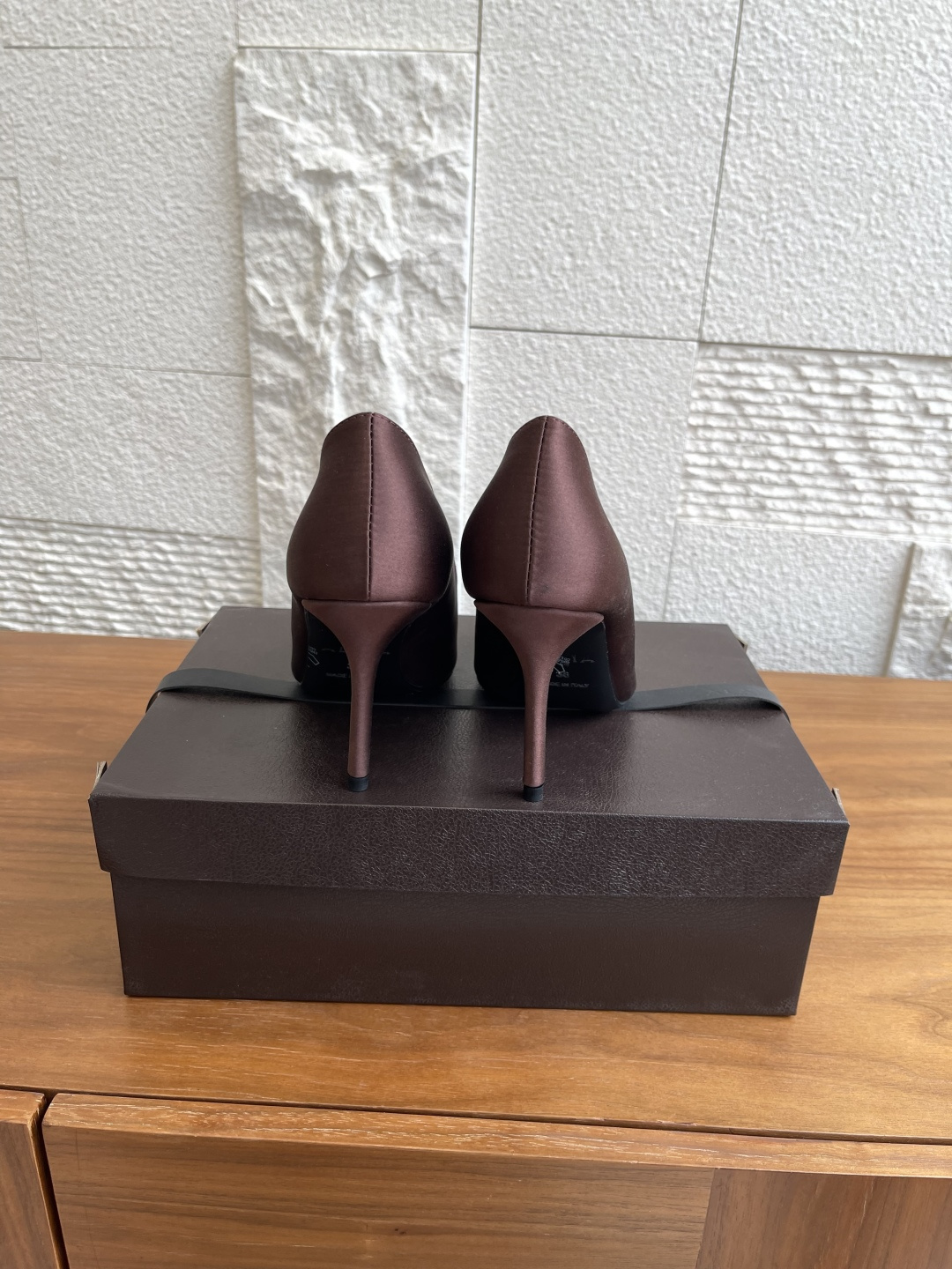 Alaia 25ss New Falls High Heel Shoes: Stylish, high-quality, Italian-made heels in various sizes. - 图片 7