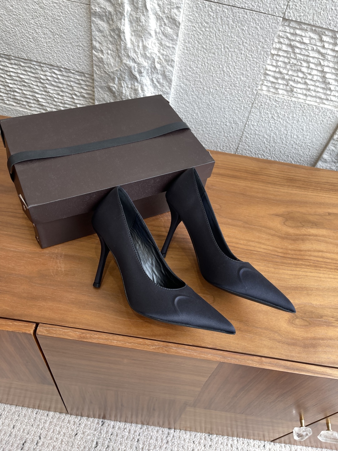 Alaia 25ss High Heel Single Shoes: Stylish, High-Quality, Imported Silk, Italian Design – Sizes 35-42