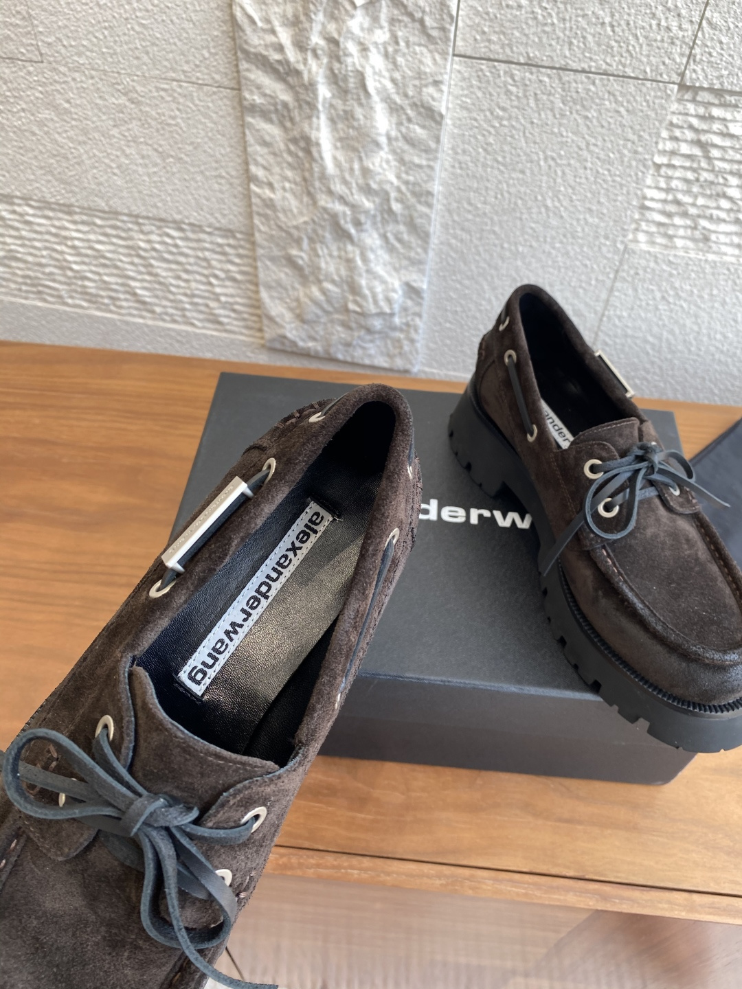 “Alexander Wang Fall Winter 25ss Waxed Leather Shoes with Metal Logo Slides” - 图片 6