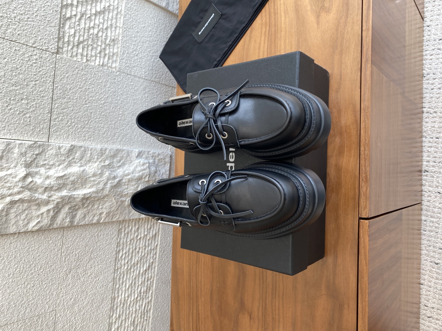 “Alexander Wang 25ss Fall/Winter Shoe Collection: Oxen Skin, Metal Emblem Slides, Lamba Liners | 7ccm Thick Base”