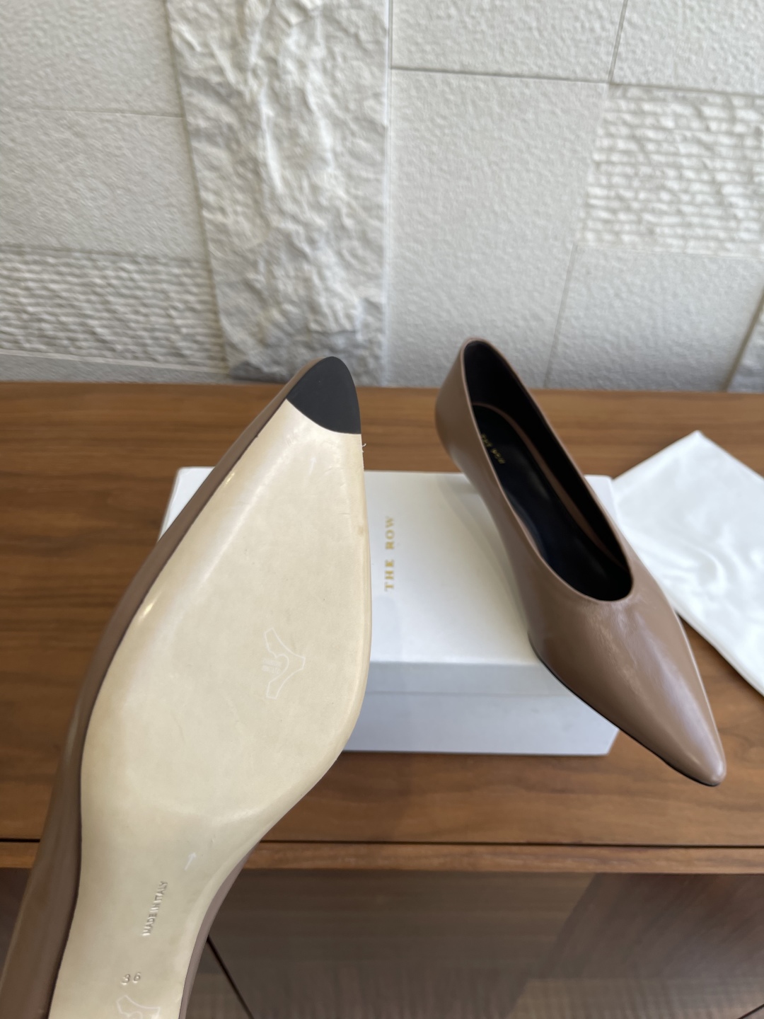 “The Row 25SS Collection: Timeless Elegance in Autumn and Winter Fashion | Impeccable Style and Quality” - 图片 7