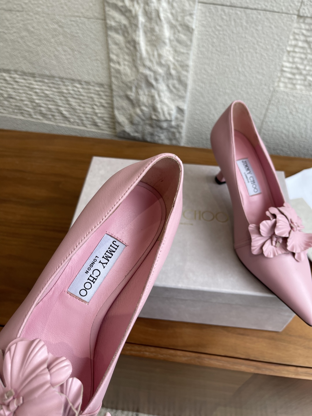 “Jimmy Choo Amita/FLOWERS 45 Series High Heels in Real Skin: Spring & Summer New Collection” - 图片 6