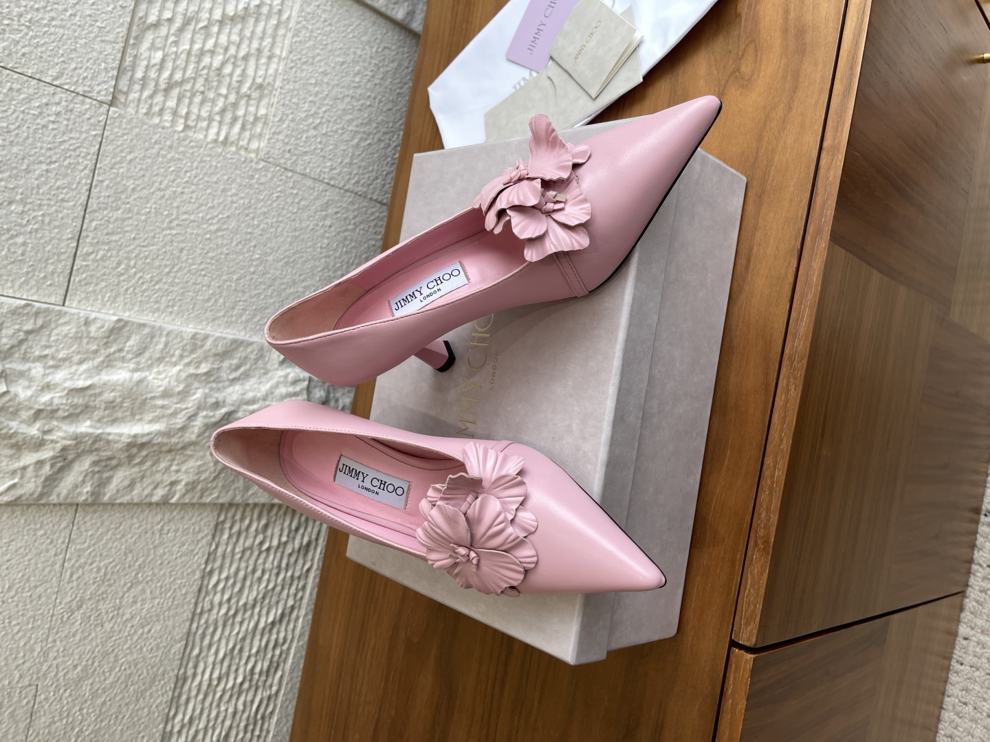 “Jimmy Choo Amita/FLOWERS 45 Series High Heels in Real Skin: Spring & Summer New Collection” - 图片 1