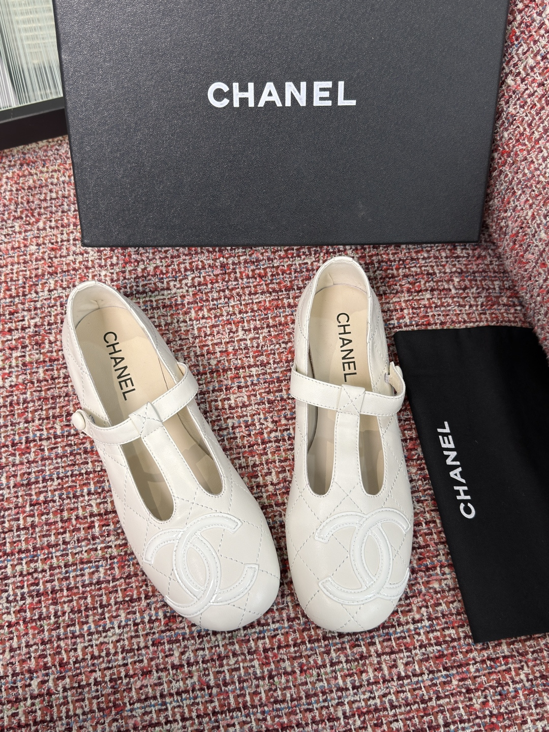 CHANEL women's shoes Top version: — photo 3