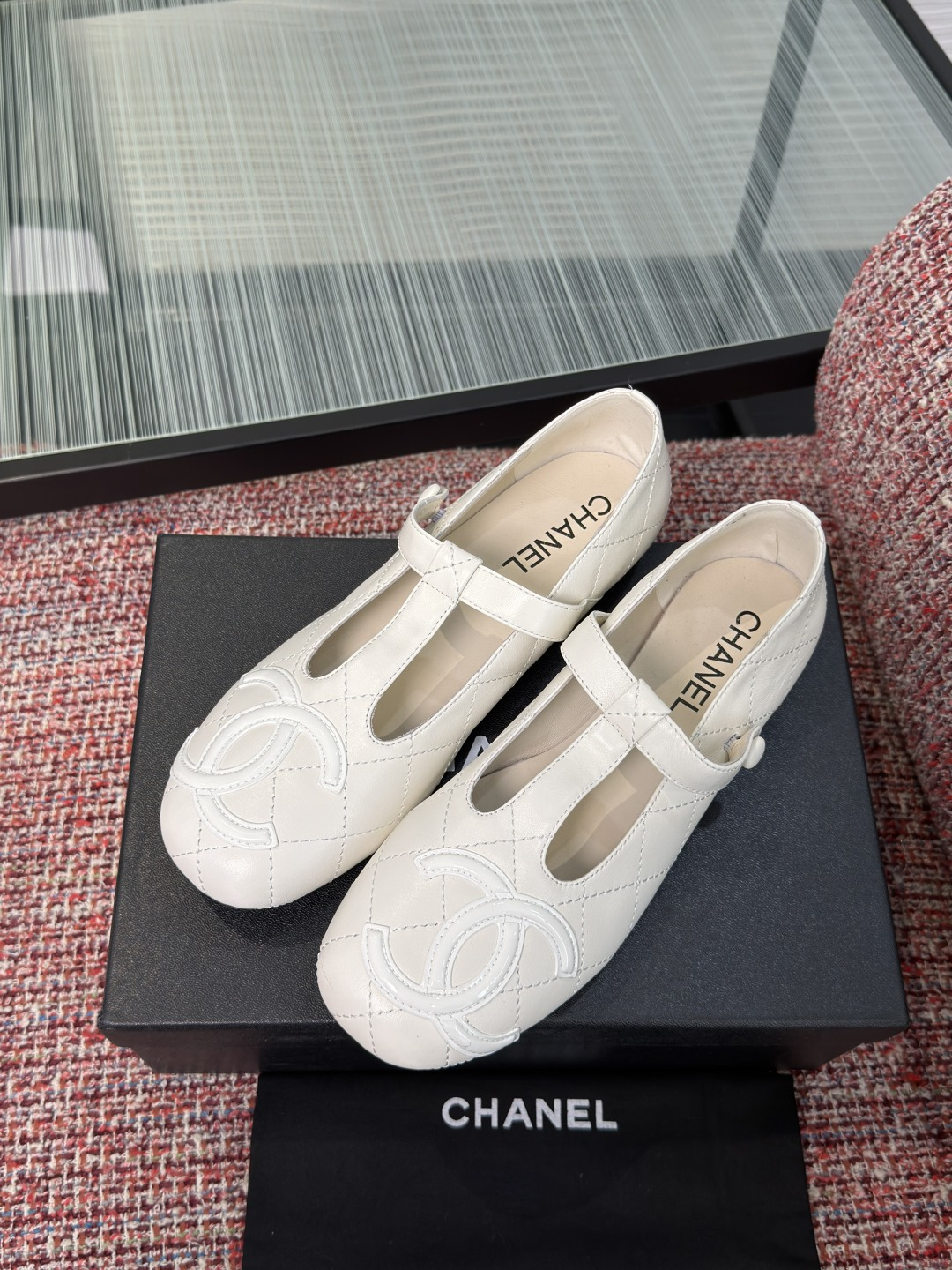 CHANEL women's shoes Top version: — photo 5