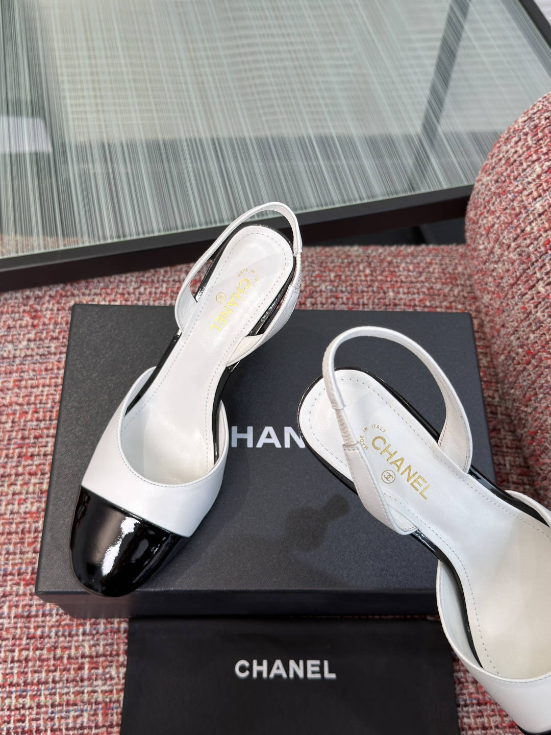 CHANEL Two-Tone Cherry Heel Slingback Pumps