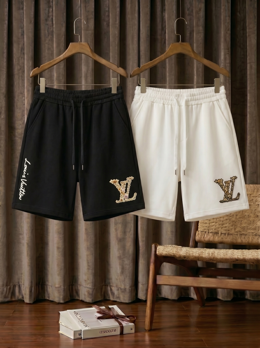 NO:828671,LV2026 new spring and summer casual shorts!  On sale simultaneously on the official website. Customized brand classic LOGO, customized fabrics, excellent comfort, strong touch. Highly identifiable, perfect appearance and craftsmanship. Sizes M-3XL, Louis Vuitton, shorts,19860909LV2026春夏新款休闲短裤！官网同步发售.定制品牌经典LOGO,定制面料,舒适度极好,手触感强烈.辨识度极高,完美品相工艺. 尺码M-3XL,,louis vuitton,shorts,,Men's clothing