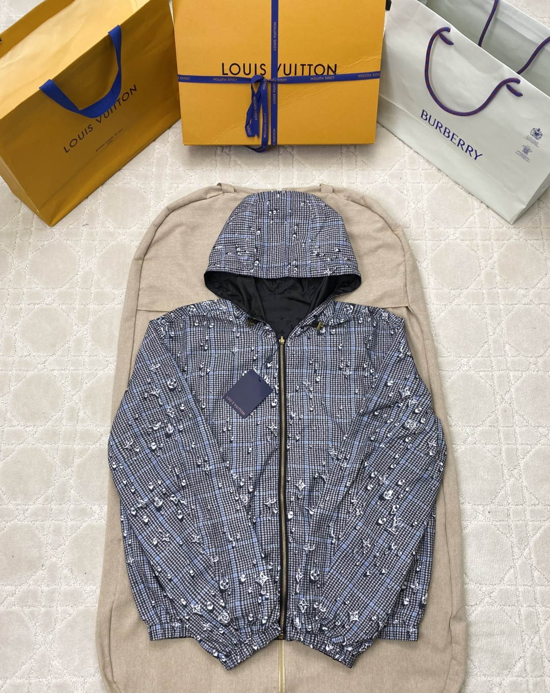 NO:733531,Lv-Louis vuiton2026SS spring and summer classic jacquard jacket, original purchase and development, feel free to compare with any version on the market!  SizeS M L XL,,louis vuitton,louis vuitton,jackets & coats,19860909Lv-Louis vuiton2026SS 春夏经典提花外套, 原版购入开发,随意对比市面任意版本！ SizeS M L XL,,louis vuitton,louis vuitton,jackets & coats,,Men's clothing