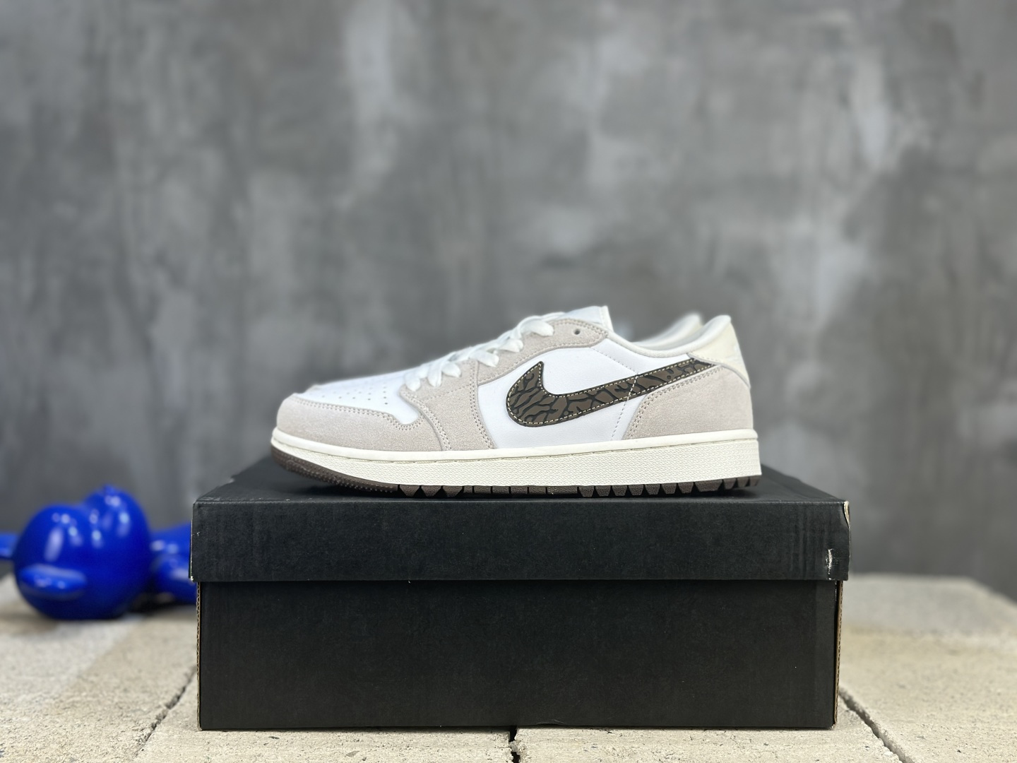 NO:341702,【Spot】High version Air Jordan 1 Low Retro Basketball Sneaker Size36 36.5 37.5 38 38.5 39 40 40.5 41 42 42.5 43 44 44.5 45 46,Sneaker Series, Sneakers19860909【現貨】高版本 Air Jordan 1 Low 乔一底帮复古篮球运动鞋 Size36 36.5 37.5 38 38.5 39 40 40.5 41 42 42.5 43 44 44.5 45 46,运动鞋系列,sneakers,Men's shoes