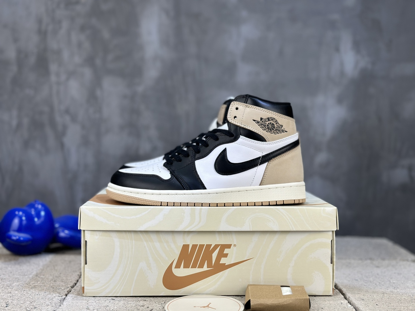 NO:341700,【Spot】High version Air Jordan 1 High retro basketball sneakers Size36 36.5 37.5 38 38.5 39 40 40.5 41 42 42.5 43 44 44.5 45 46, sneakers series, sneakers19860909【現貨】高版本 Air Jordan 1 High 乔一高帮复古篮球运动鞋 Size36 36.5 37.5 38 38.5 39 40 40.5 41 42 42.5 43 44 44.5 45 46,运动鞋系列,sneakers,Men's shoes