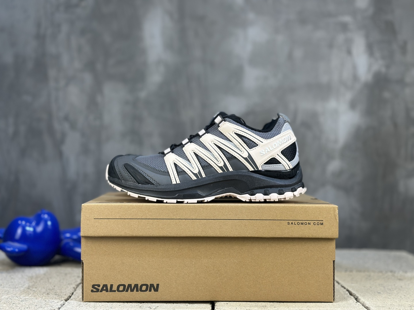 NO:341688,【Spot】Exclusive top version (non-currency) SALOMON XA RO 3D Outdoor sports Mesh shock-absorbing and non-slip breathable Low-top running shoes Size 36 36.5 37 38 38.5 39 40 40.5 41 42 42.5 43 44 44.5 45, Sneaker series, sneakers19860909【現貨】 独家顶级版（非通货） SALOMON萨洛蒙 XA RO 3D 户外运动 网布减震防滑透气 低帮跑步鞋 男女同款 尺码36 36.5 37 38 38.5 39 40 40.5 41 42 42.5 43 44 44.5 45,运动鞋系列,sneakers,Men's shoes