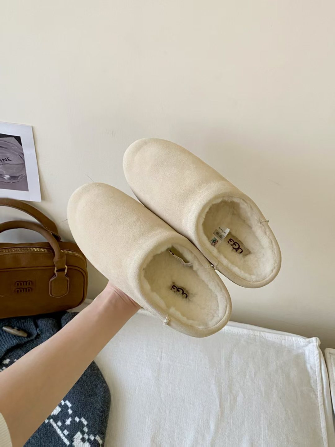 UGG 2025新品小土豆，埃莱亚便鞋新生系列，半拖一脚蹬解锁松弛脚感，轻便薄底时刻轻盈时髦，随性走出全
