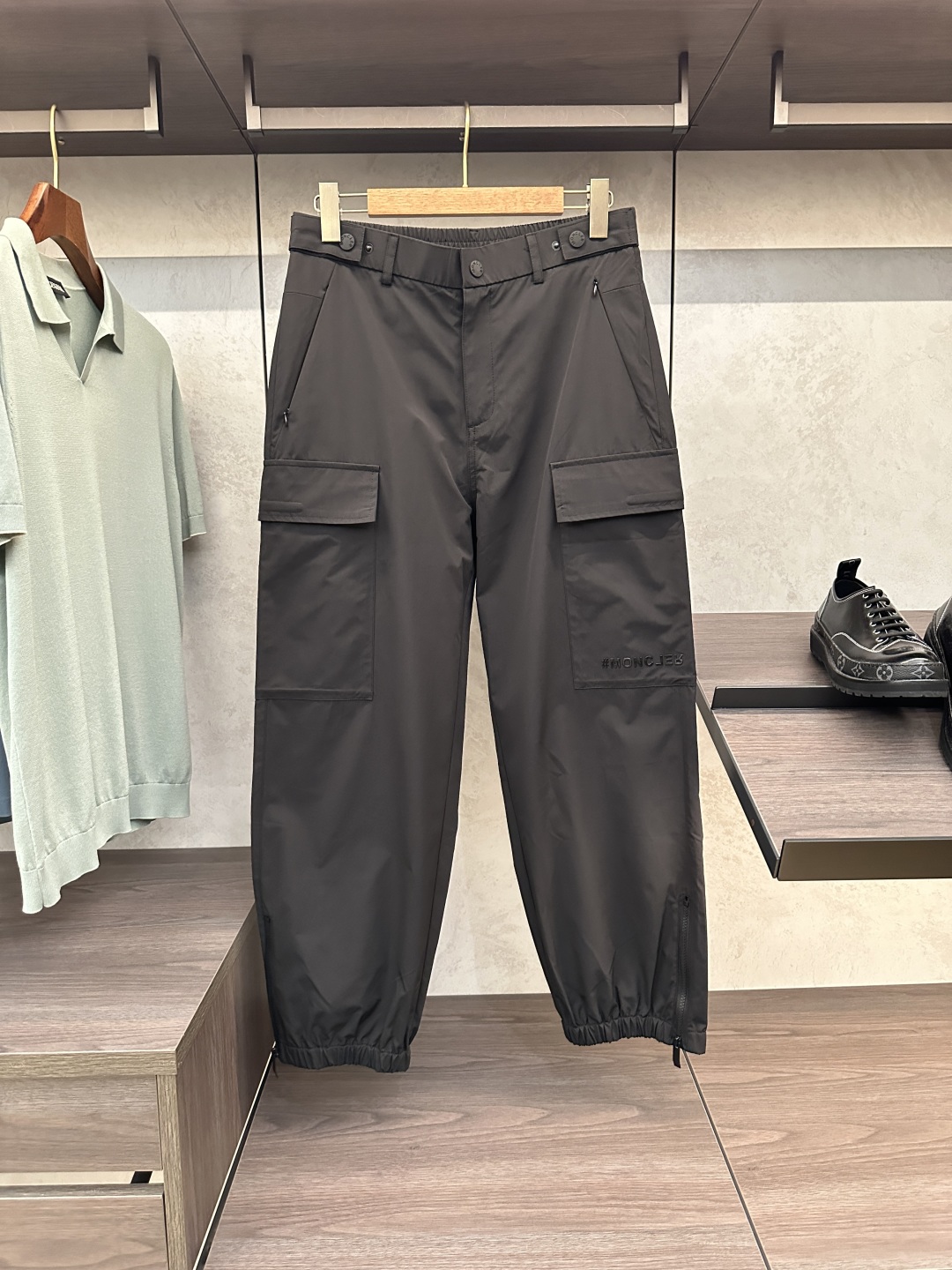 Moncler Pantalones Casuales Modernos para Hombre - Diseño Único y Cómodos