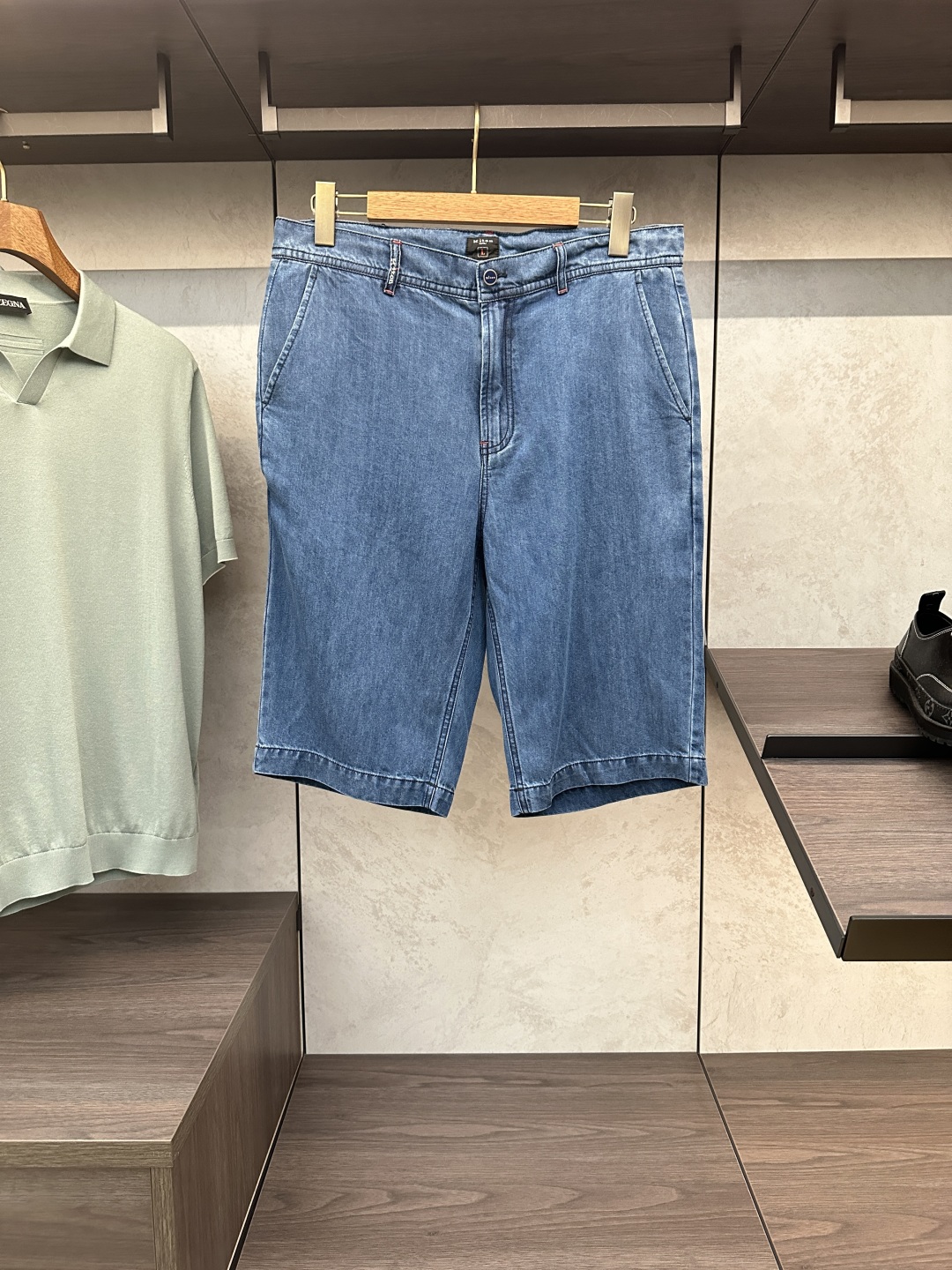 Short en jean pour homme : Élégance décontractée, confort et style inégalé
