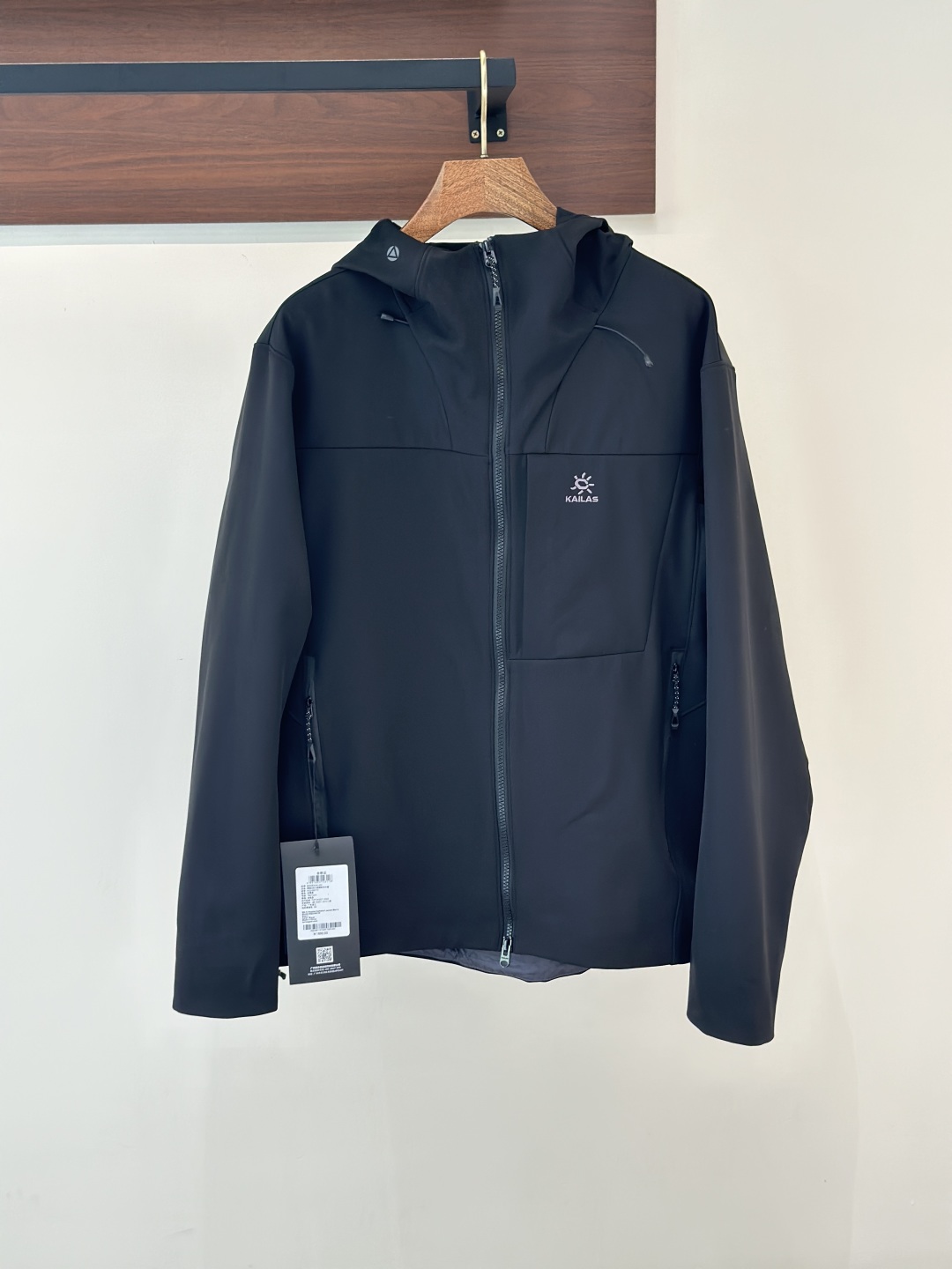 Kailas Men's Softshell Jacket: Windproof, Water-Resistant, Breathable, Thin Fleece 2 cmp i1759889640014 3041 0 0