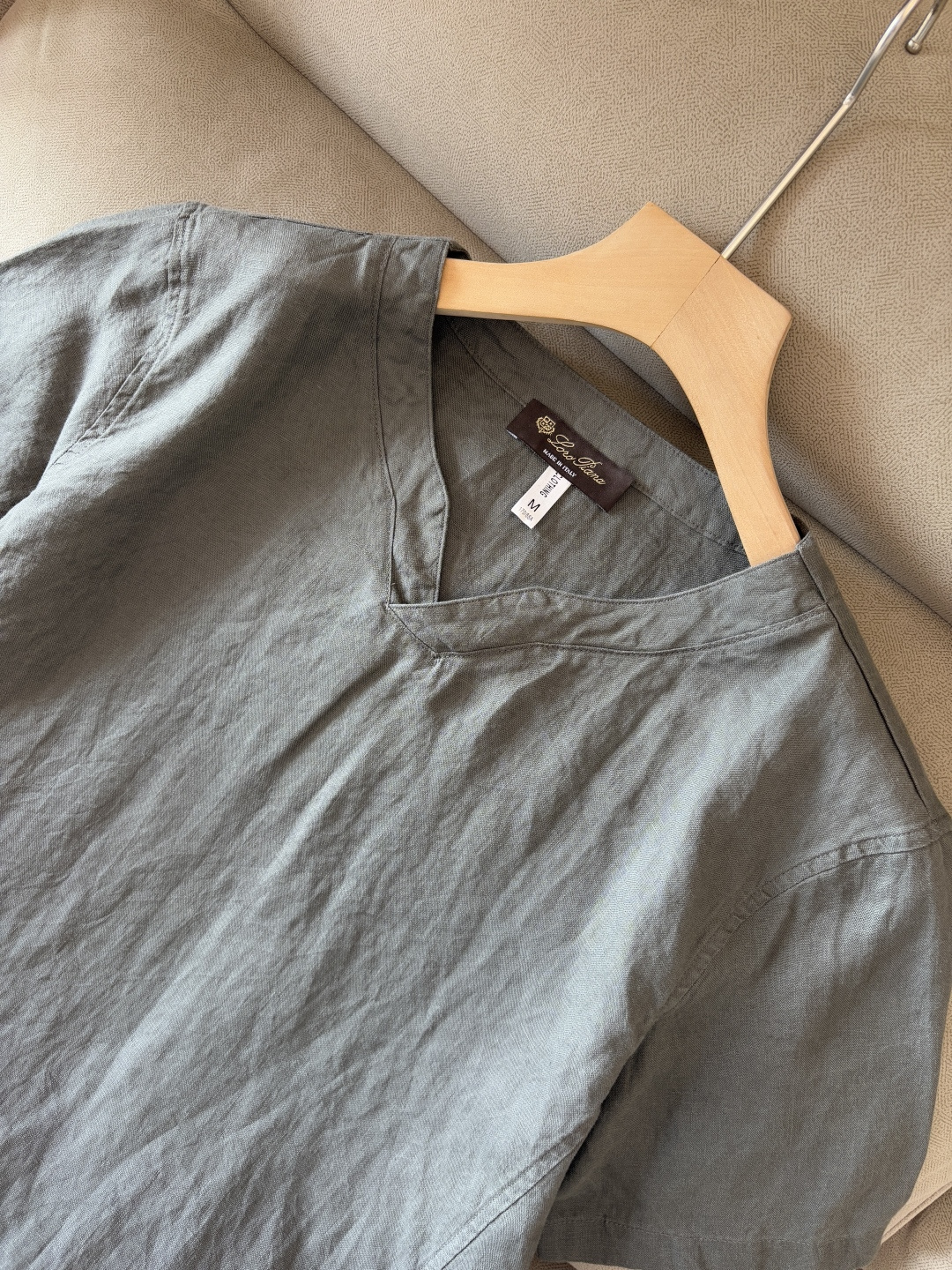 lP🆕20%亚麻男士短袖，男装界的天花板，这款翻领麻料衫短袖精准到每一针的细腻工艺，完全区别于普通面料裁