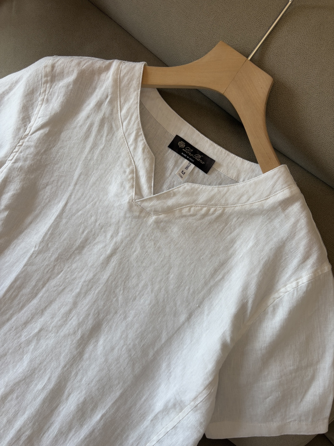 lP🆕20%亚麻男士短袖，男装界的天花板，这款翻领麻料衫短袖精准到每一针的细腻工艺，完全区别于普通面料裁