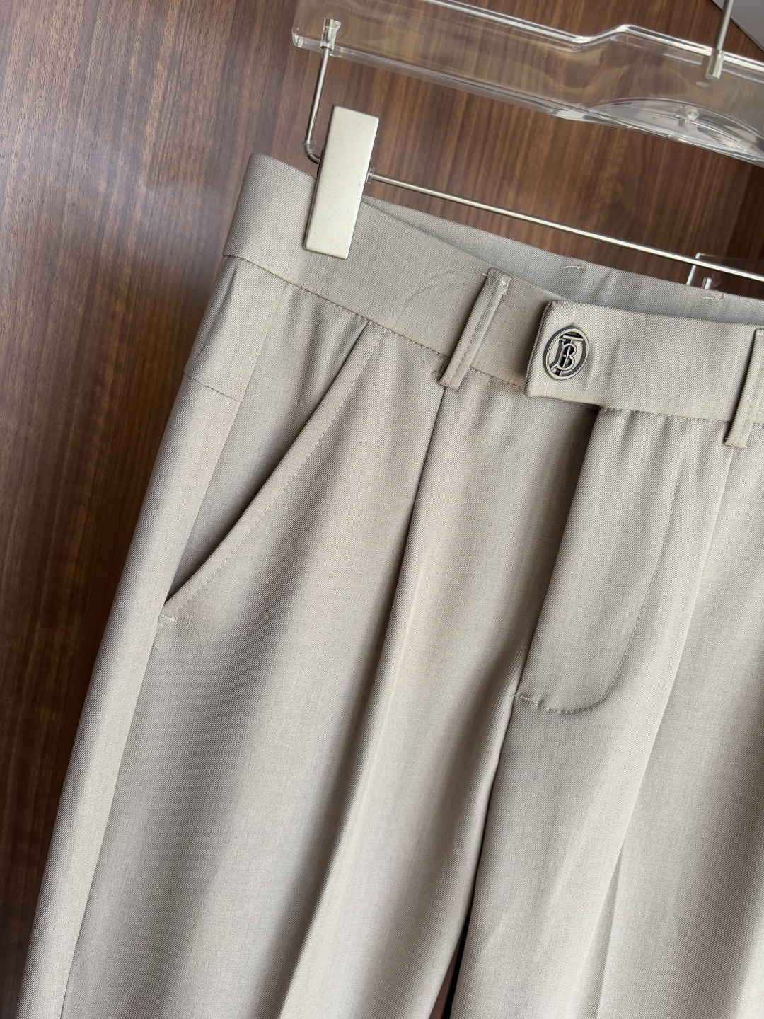 Luxury Naples Fabric: Timeless Elegance and Comfort in Every Wear - 图片 4