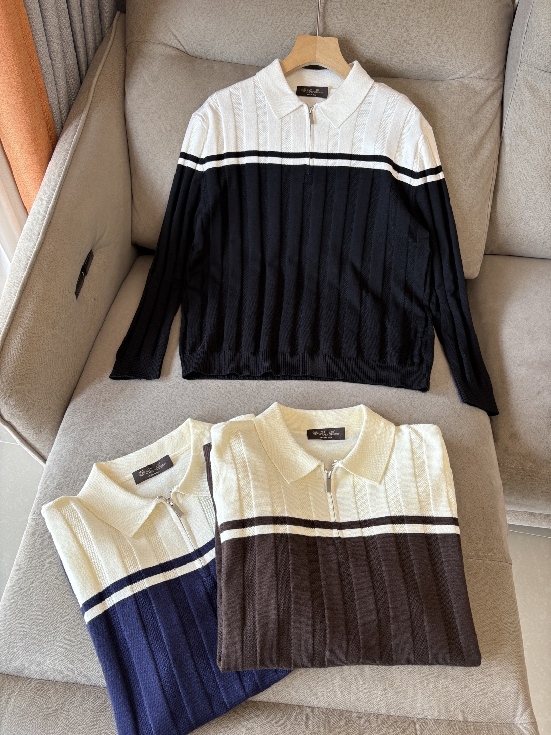 耗时王”菱形提花设计甄选超细优质纱线翻领短袖男士典藏款「耗时王」长袖针织奢雅工艺，触肤即高阶。• 匠心底