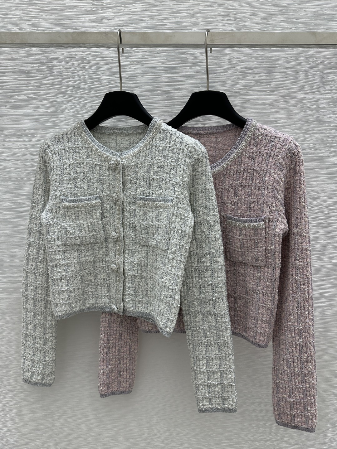 NO:306976,CH Home Early Spring New Xiaoxiangfeng Heavy Industry Diamond Inlay Cardigan Color White Pink Size 36.38.40,,alexander wang19860909CH家  早春新款 小香风重工镶钻开衫 颜色白色 粉色 尺码36.38.40,,alexander wang,Women's clothing
