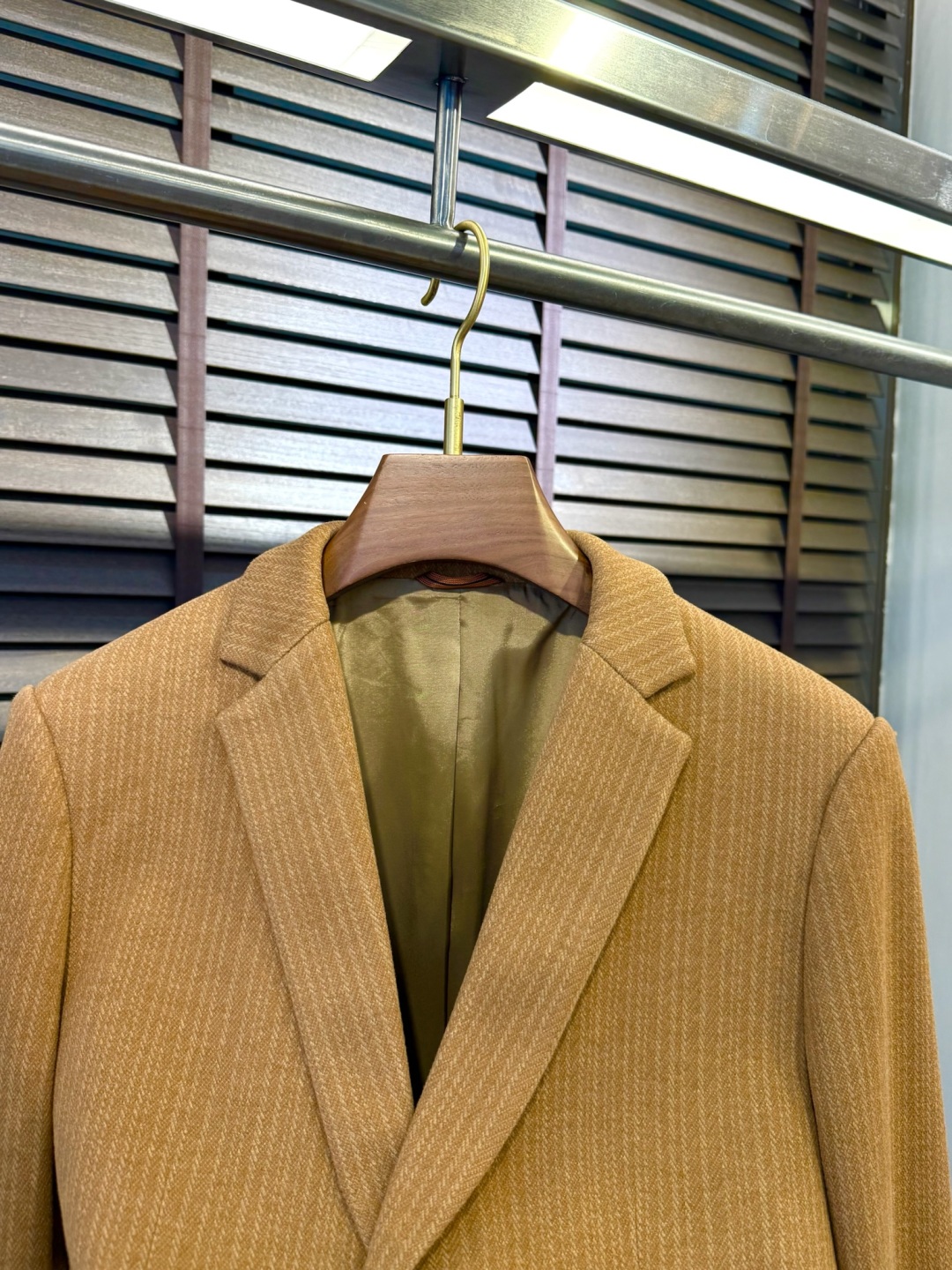 EZ & Genya FW2025 Commercial Leisure Suit: Classic, Stylish, Cozy Fabric, Custom Design. - 图片 4