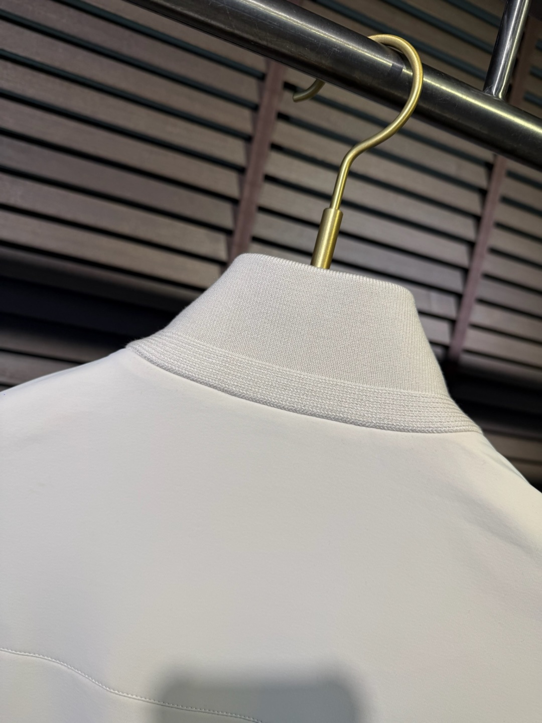 衣服 Gucc&古📐FW2025新款立领拼色时尚开衫卫衣外套。采用定制醋酸混纺面料，高支数，立挺有型，软