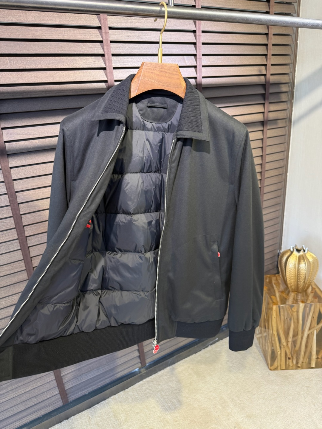 Kito&肯🛡️FW2025新款连帽夹克羽绒服外套，内充90白鸭绒，超级保暖，又轻又蓬松。客供进口防风防