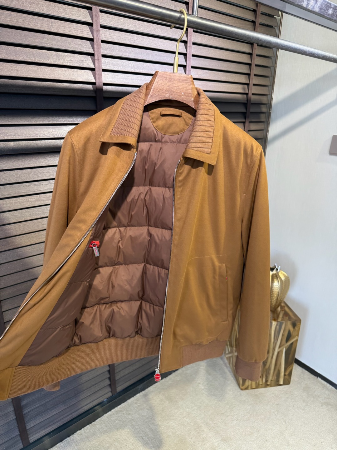 Kito&肯🛡️FW2025新款连帽夹克羽绒服外套，内充90白鸭绒，超级保暖，又轻又蓬松。客供进口防风防