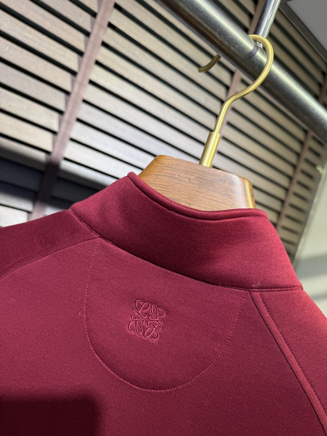 Leo&罗意🧣FW2025新款Polo立领拉链卫衣。采用棉➕羊毛➕莫代尔➕氨纶混纺面料，可机洗，立挺有型