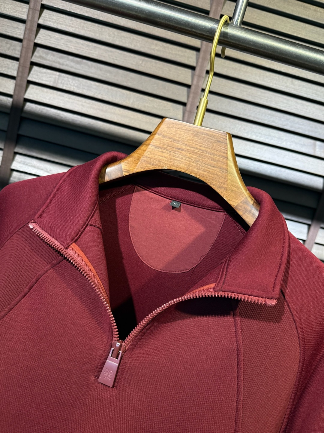 Leo&罗意🧣FW2025新款Polo立领拉链卫衣。采用棉➕羊毛➕莫代尔➕氨纶混纺面料，可机洗，立挺有型