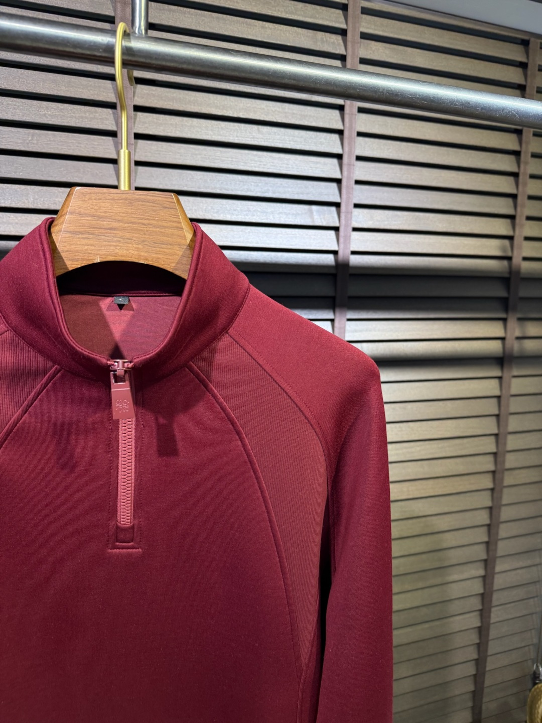 Leo&罗意🧣FW2025新款Polo立领拉链卫衣。采用棉➕羊毛➕莫代尔➕氨纶混纺面料，可机洗，立挺有型