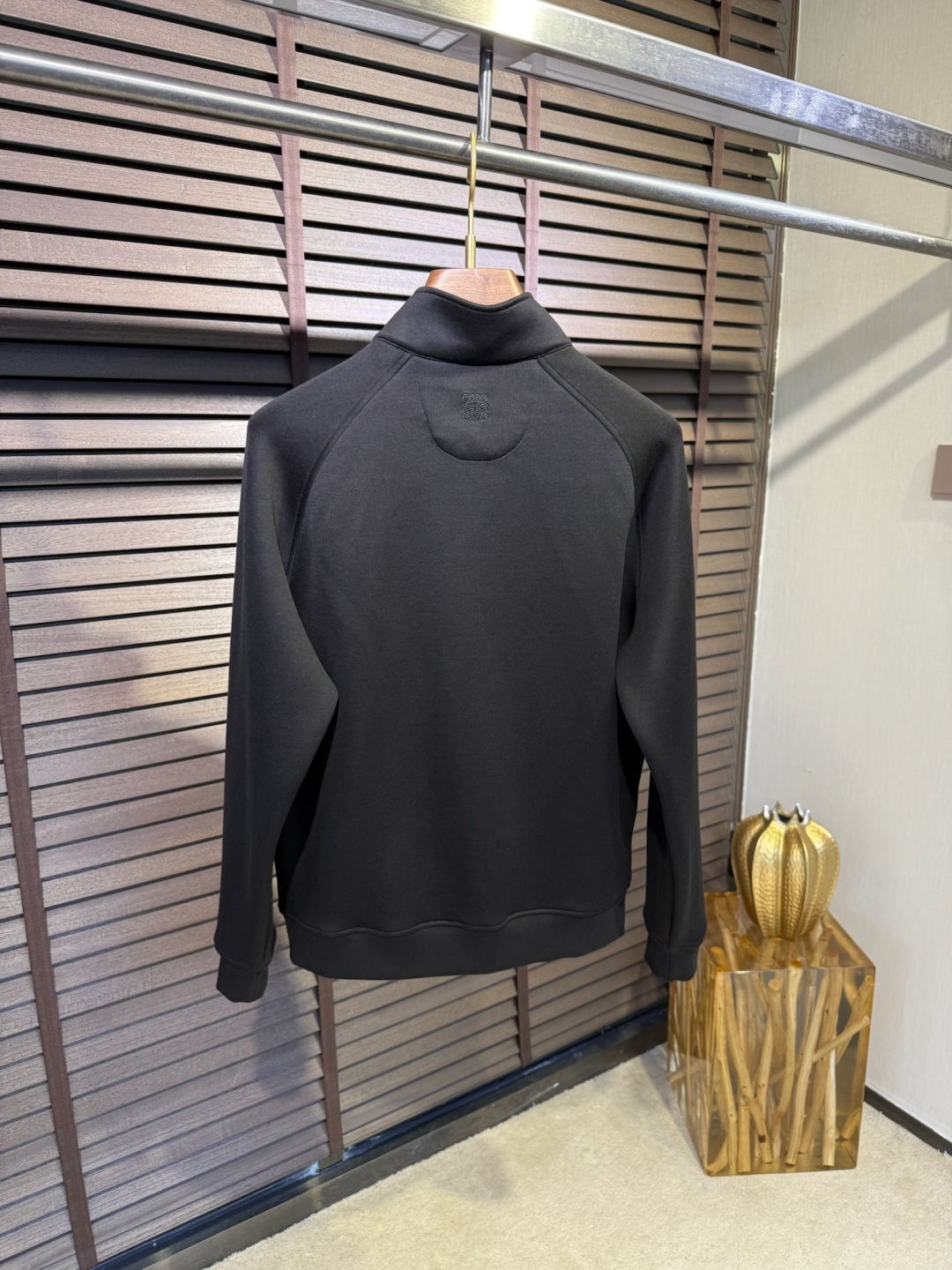 Leo&罗意🧣FW2025新款Polo立领拉链卫衣。采用棉➕羊毛➕莫代尔➕氨纶混纺面料，可机洗，立挺有型