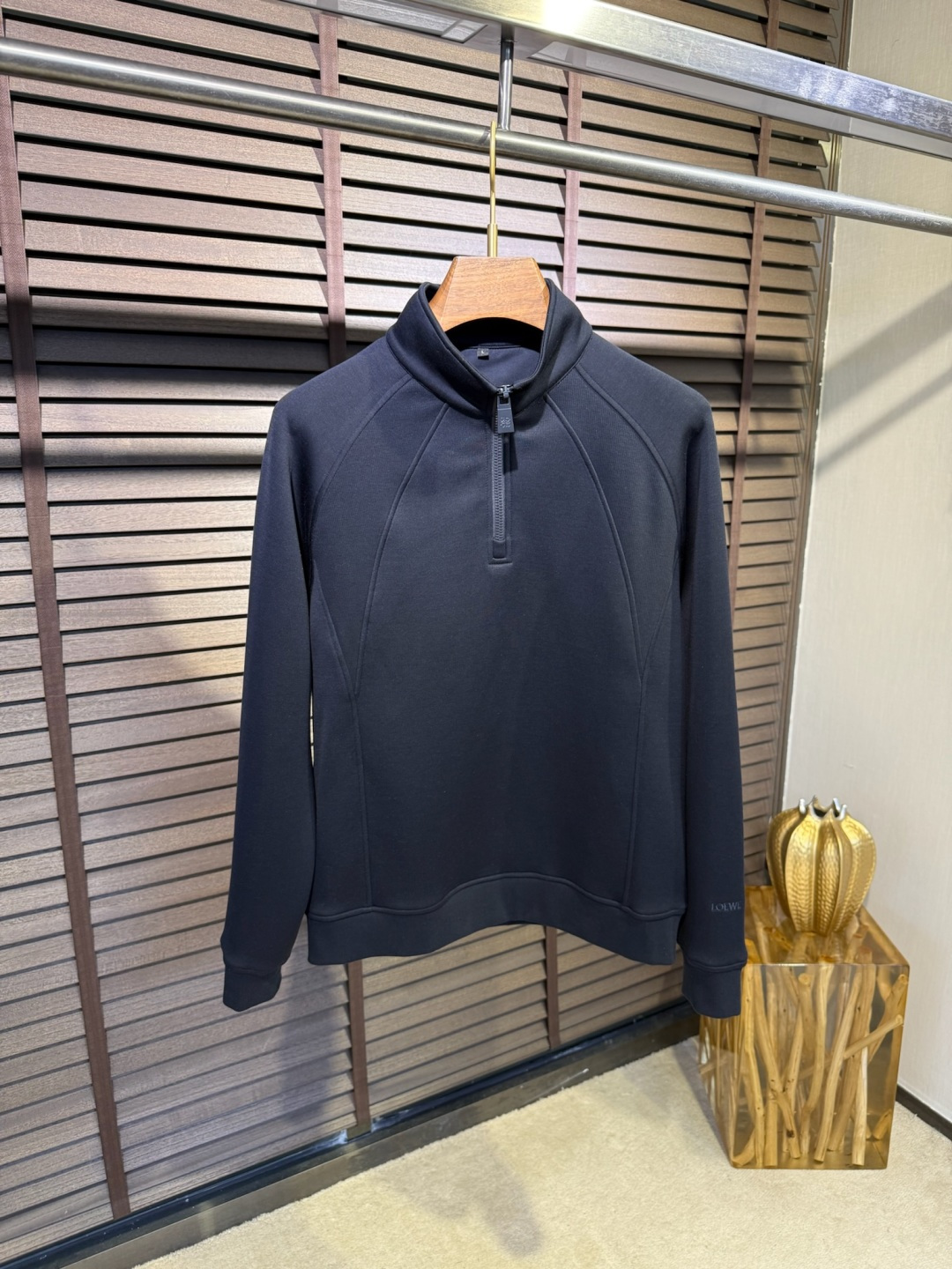 Leo&罗意🧣FW2025新款Polo立领拉链卫衣。采用棉➕羊毛➕莫代尔➕氨纶混纺面料，可机洗，立挺有型