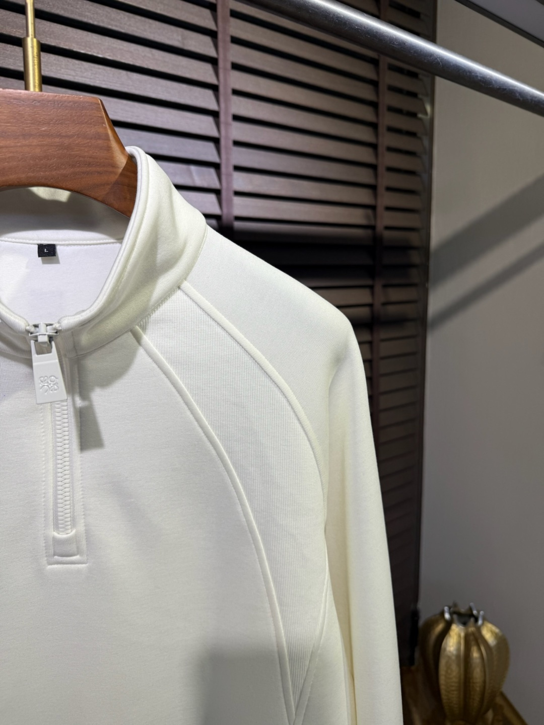 Leo&罗意🧣FW2025新款Polo立领拉链卫衣。采用棉➕羊毛➕莫代尔➕氨纶混纺面料，可机洗，立挺有型