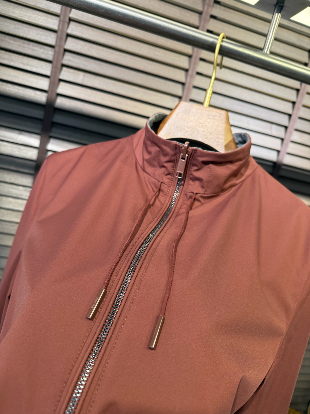 ZEGN&杰尼🦷FW2025新款双面穿夹克外套。采用定制风防风防雨双面面料，抗皱立挺有型，软糯亲肤，上身