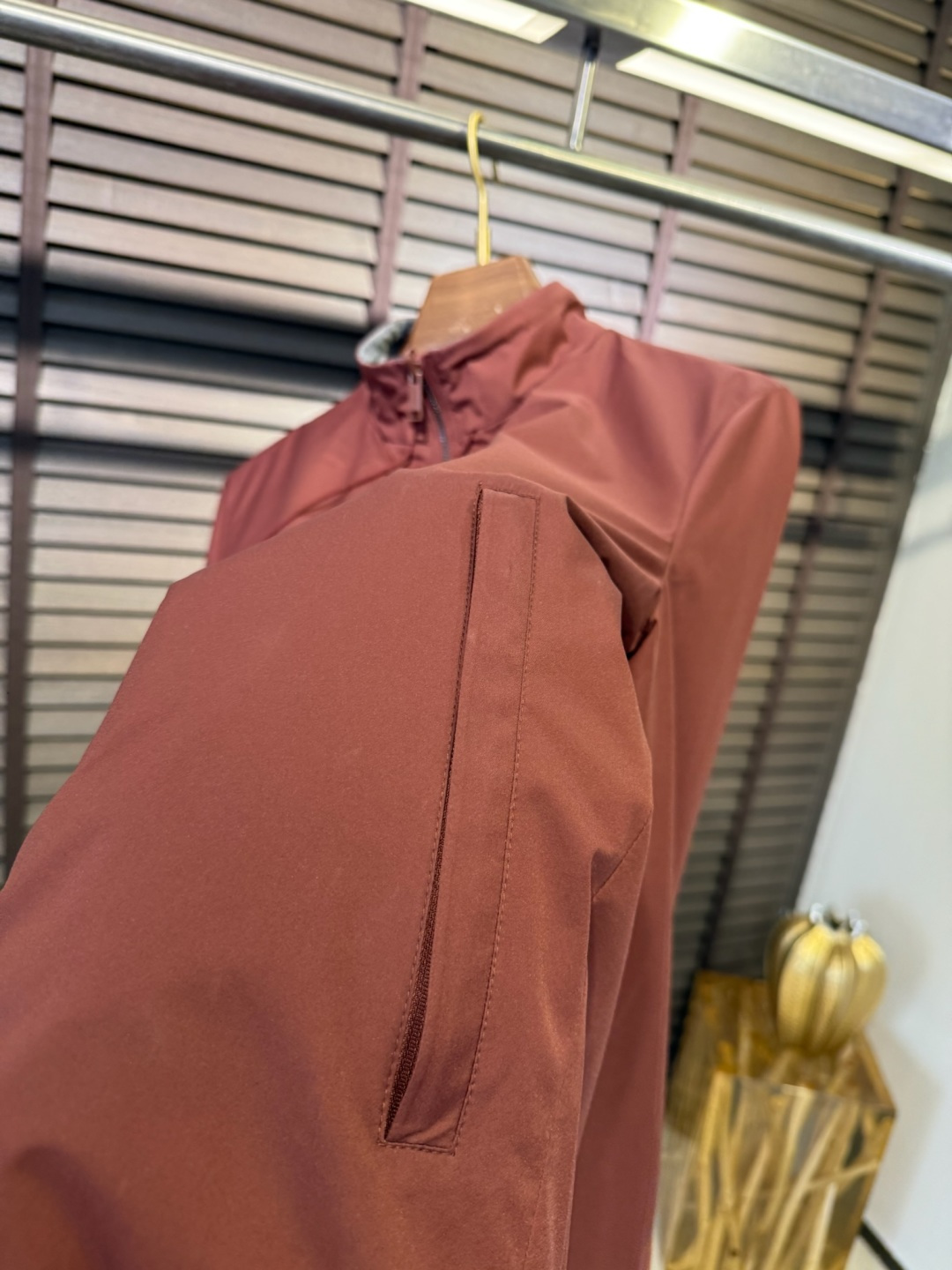 ZEGN&杰尼🦷FW2025新款双面穿夹克外套。采用定制风防风防雨双面面料，抗皱立挺有型，软糯亲肤，上身