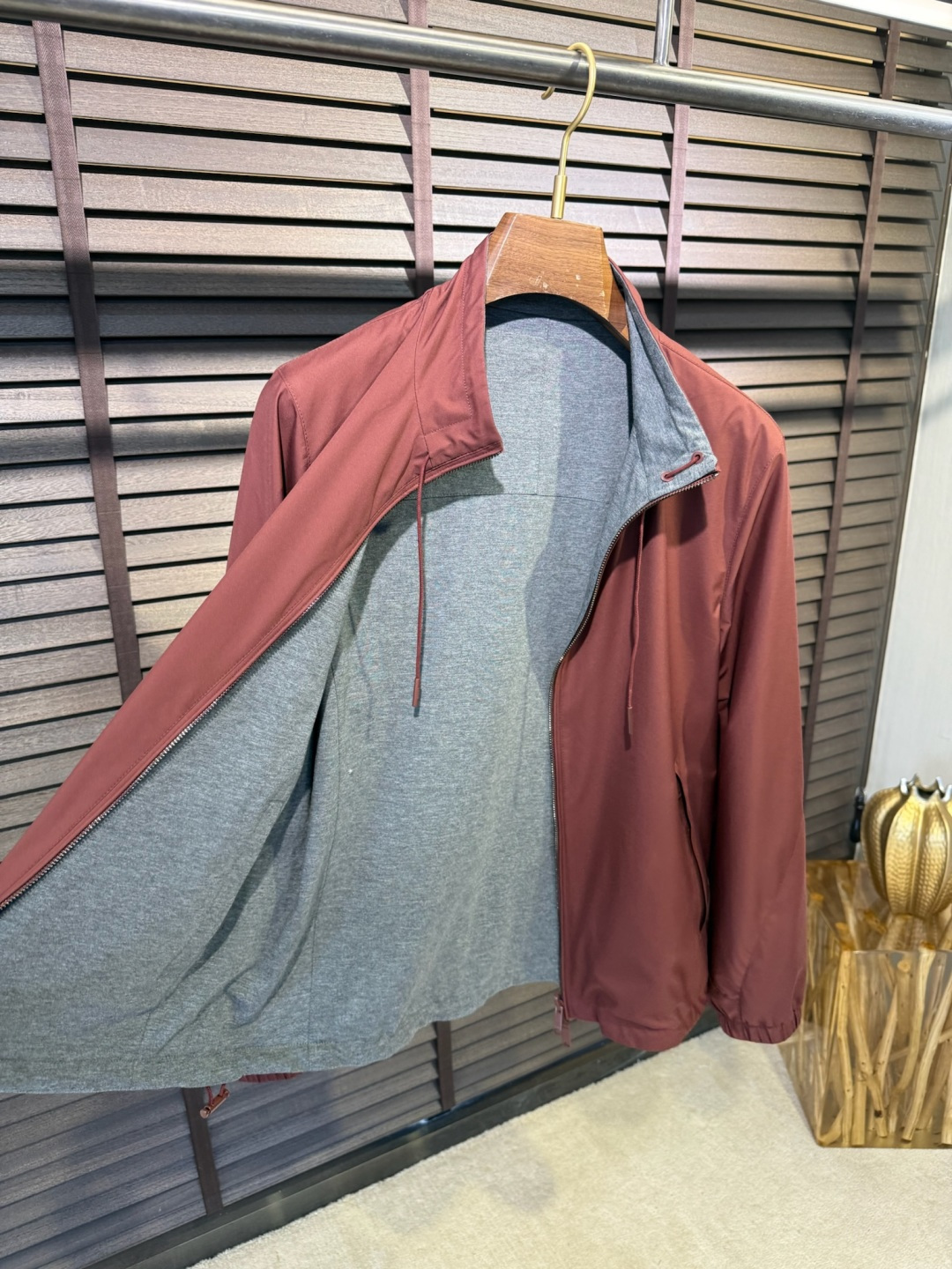 ZEGN&杰尼🦷FW2025新款双面穿夹克外套。采用定制风防风防雨双面面料，抗皱立挺有型，软糯亲肤，上身