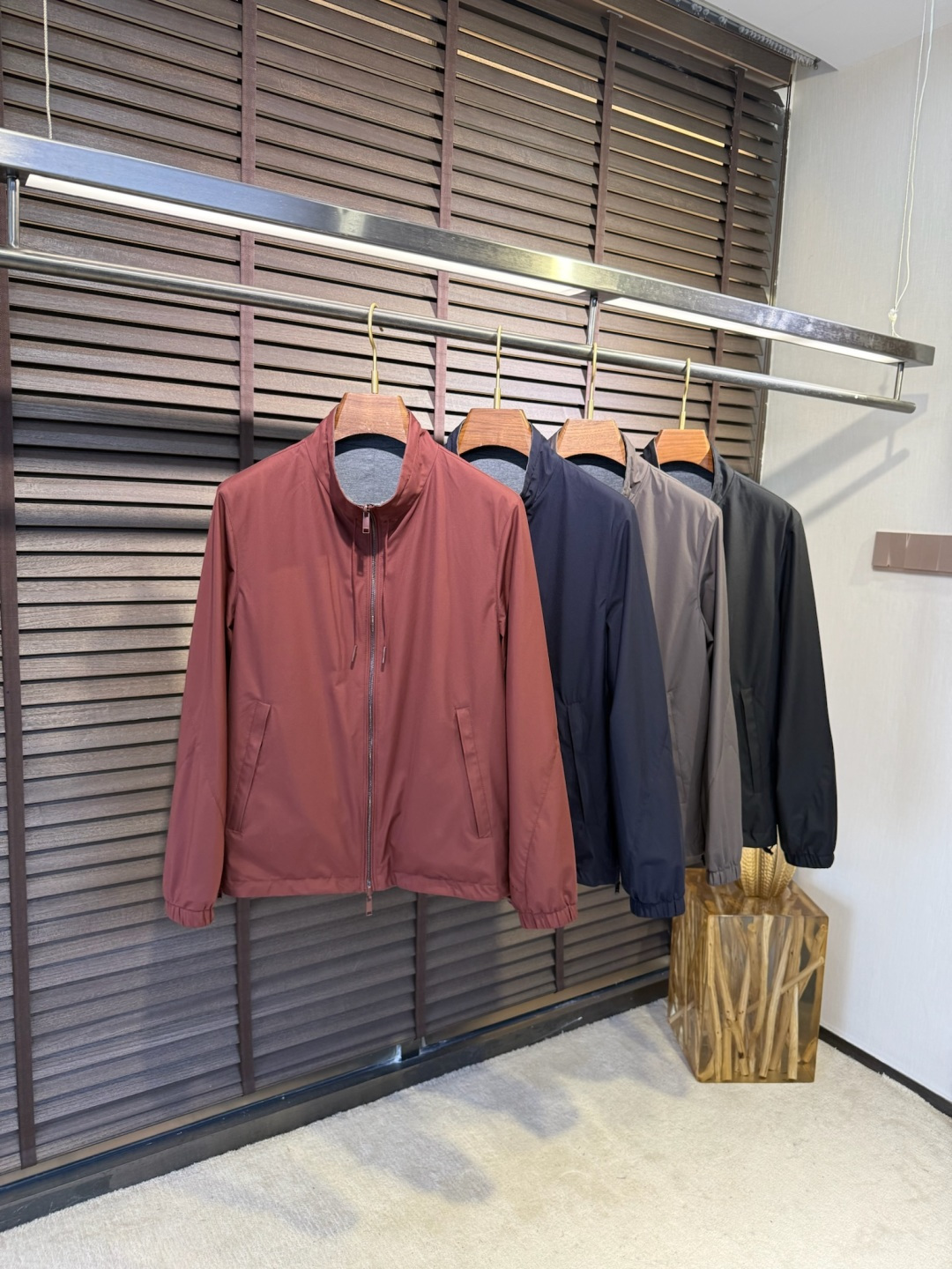 ZEGN&杰尼🦷FW2025新款双面穿夹克外套。采用定制风防风防雨双面面料，抗皱立挺有型，软糯亲肤，上身