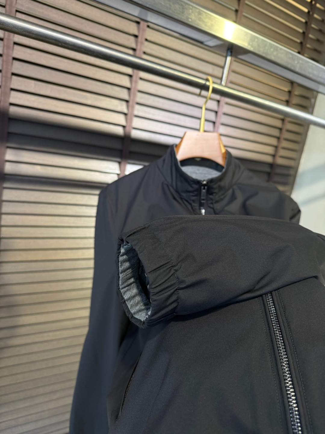 ZEGN&杰尼🦷FW2025新款双面穿夹克外套。采用定制风防风防雨双面面料，抗皱立挺有型，软糯亲肤，上身