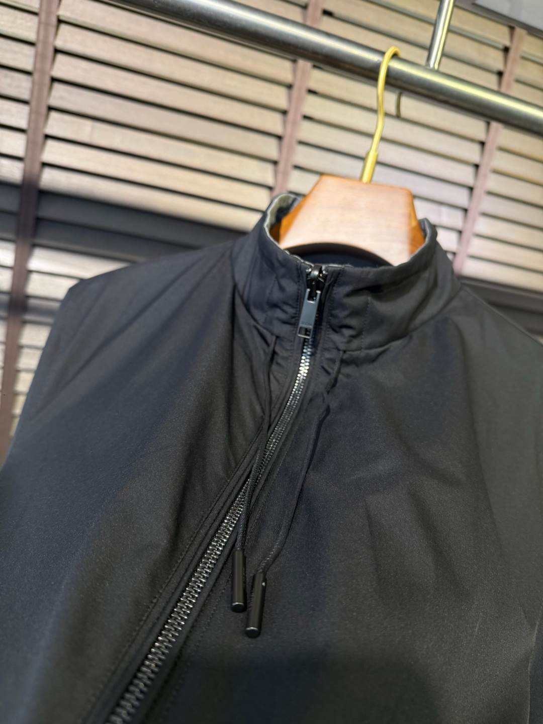 ZEGN&杰尼🦷FW2025新款双面穿夹克外套。采用定制风防风防雨双面面料，抗皱立挺有型，软糯亲肤，上身