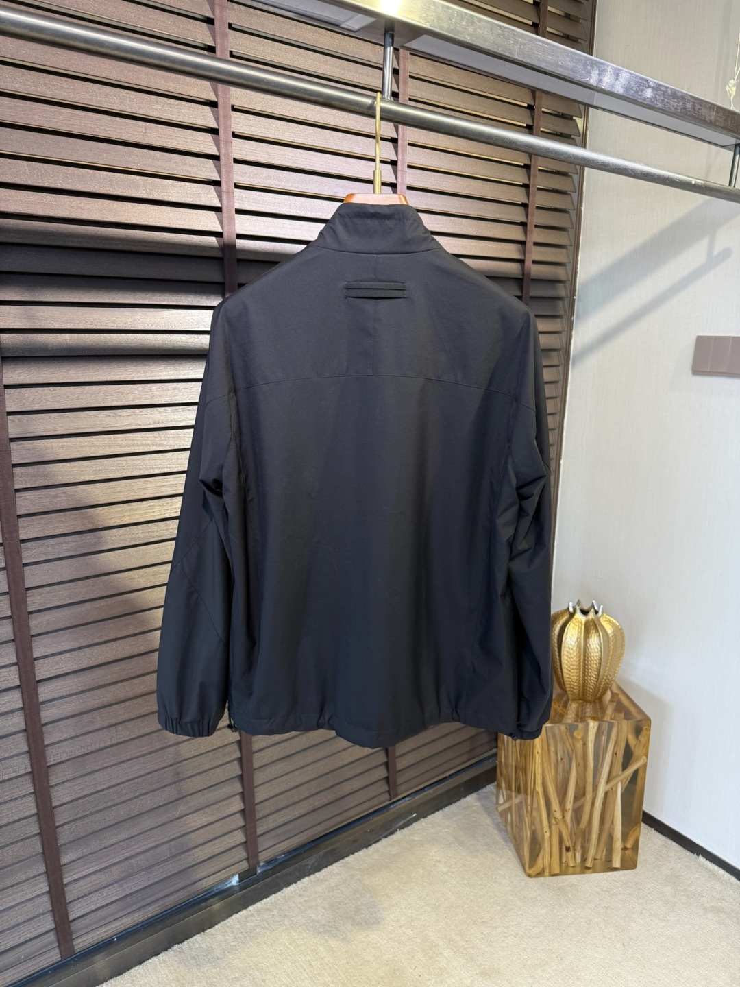 ZEGN&杰尼🦷FW2025新款双面穿夹克外套。采用定制风防风防雨双面面料，抗皱立挺有型，软糯亲肤，上身