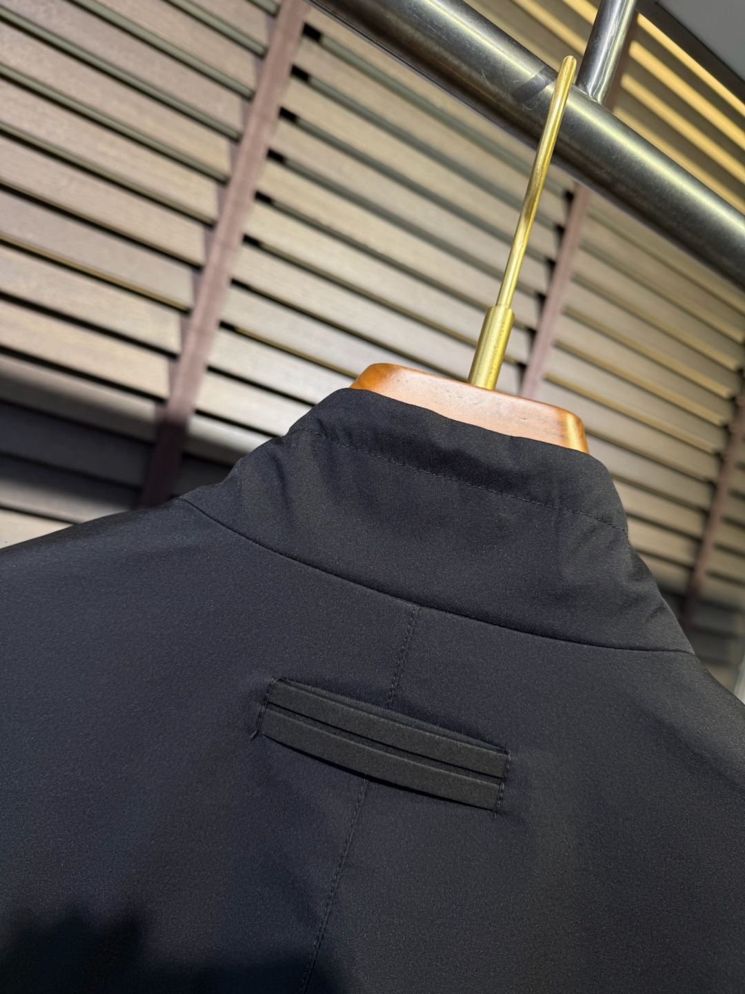 ZEGN&杰尼🦷FW2025新款双面穿夹克外套。采用定制风防风防雨双面面料，抗皱立挺有型，软糯亲肤，上身