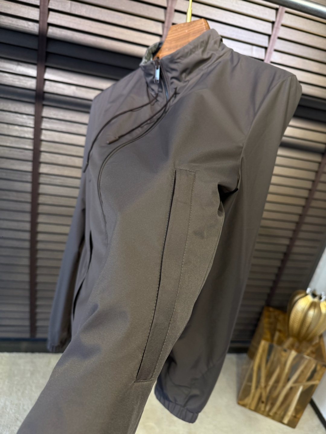 ZEGN&杰尼🦷FW2025新款双面穿夹克外套。采用定制风防风防雨双面面料，抗皱立挺有型，软糯亲肤，上身