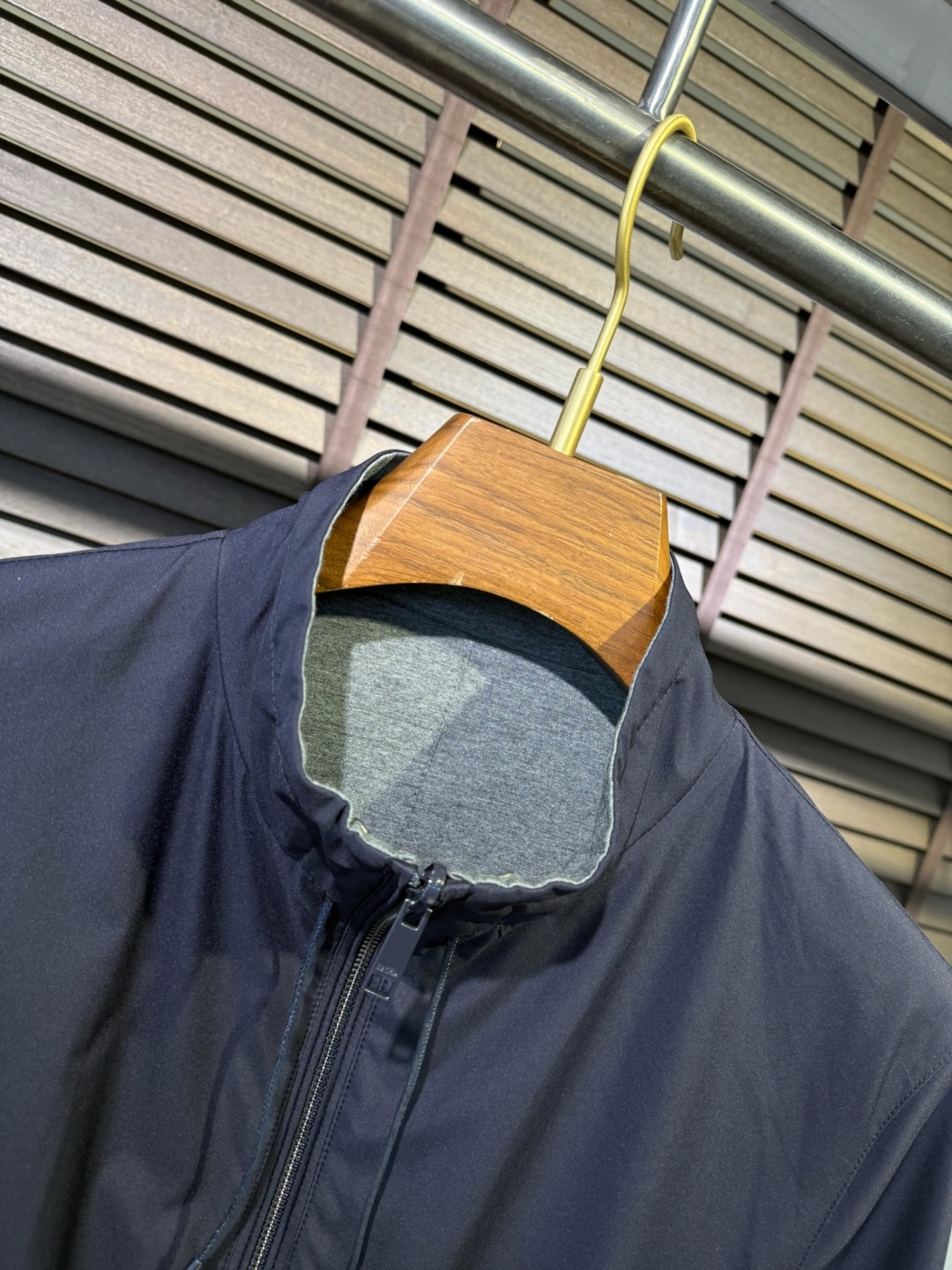 ZEGN&杰尼🦷FW2025新款双面穿夹克外套。采用定制风防风防雨双面面料，抗皱立挺有型，软糯亲肤，上身