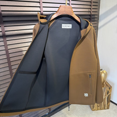 Leo&罗意😊FW2025新款针织拼接夹克外套。采用定制针织面料,力挺抗皱有型,上身绝绝子;连帽运动户外 Leo&罗意😊FW2025新款针织拼接夹克外套。采用定制针织面料,力挺抗皱有型,上身绝绝子;连帽运动户外