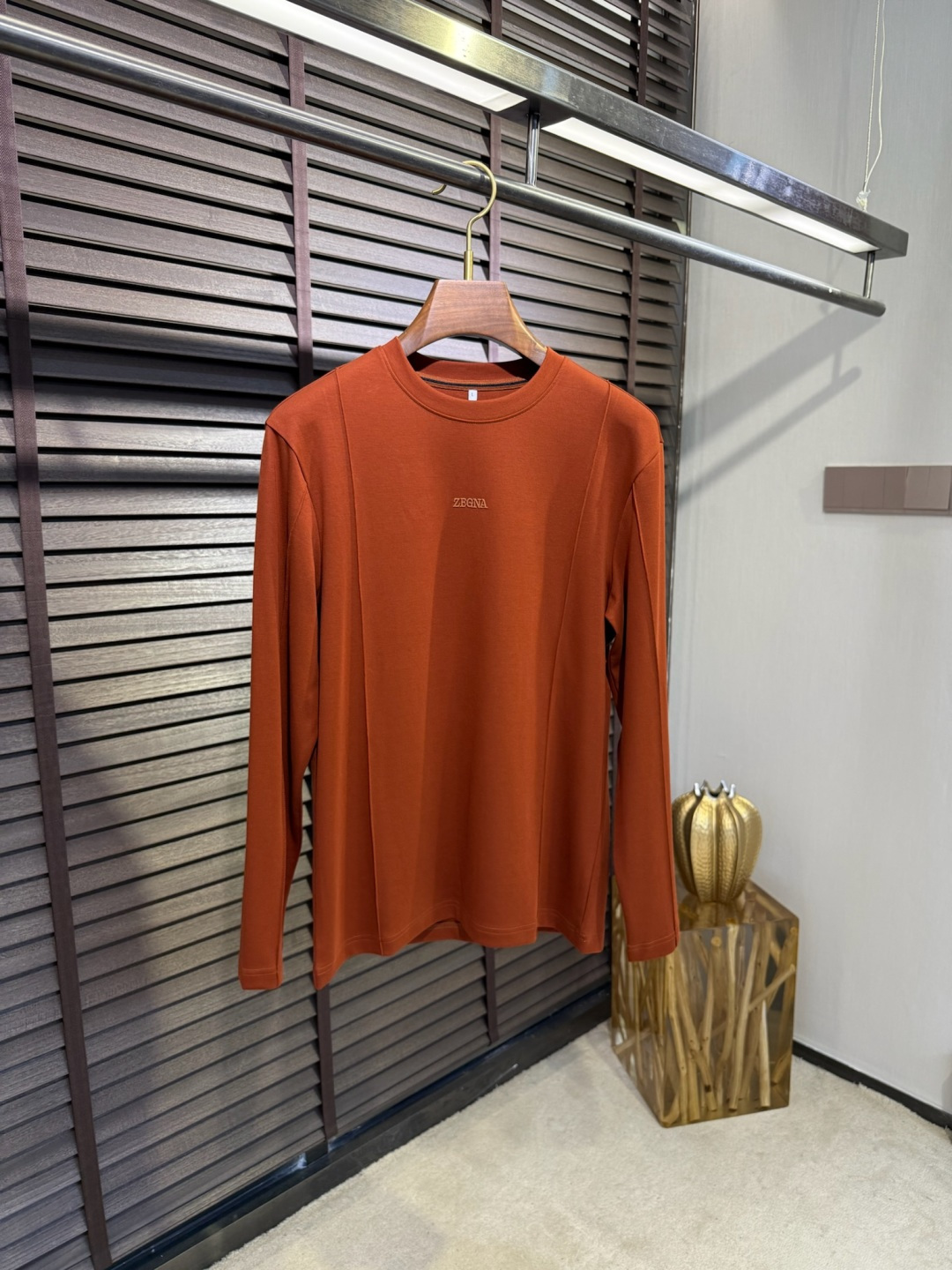 ZEGN&EZ杰尼🦷FW2025新款圆领打底衫。采用46%棉➕46%莫代尔➕8%氨纶混纺面料，可机洗，立