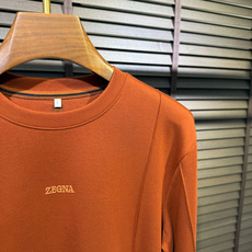ZEGN&EZ杰尼🦷FW2025新款圆领打底衫。采用46%棉➕46%莫代尔➕8%氨纶混纺面料,可机洗,立 ZEGN&EZ杰尼🦷FW2025新款圆领打底衫。采用46%棉➕46%莫代尔➕8%氨纶混纺面料,可机洗,立