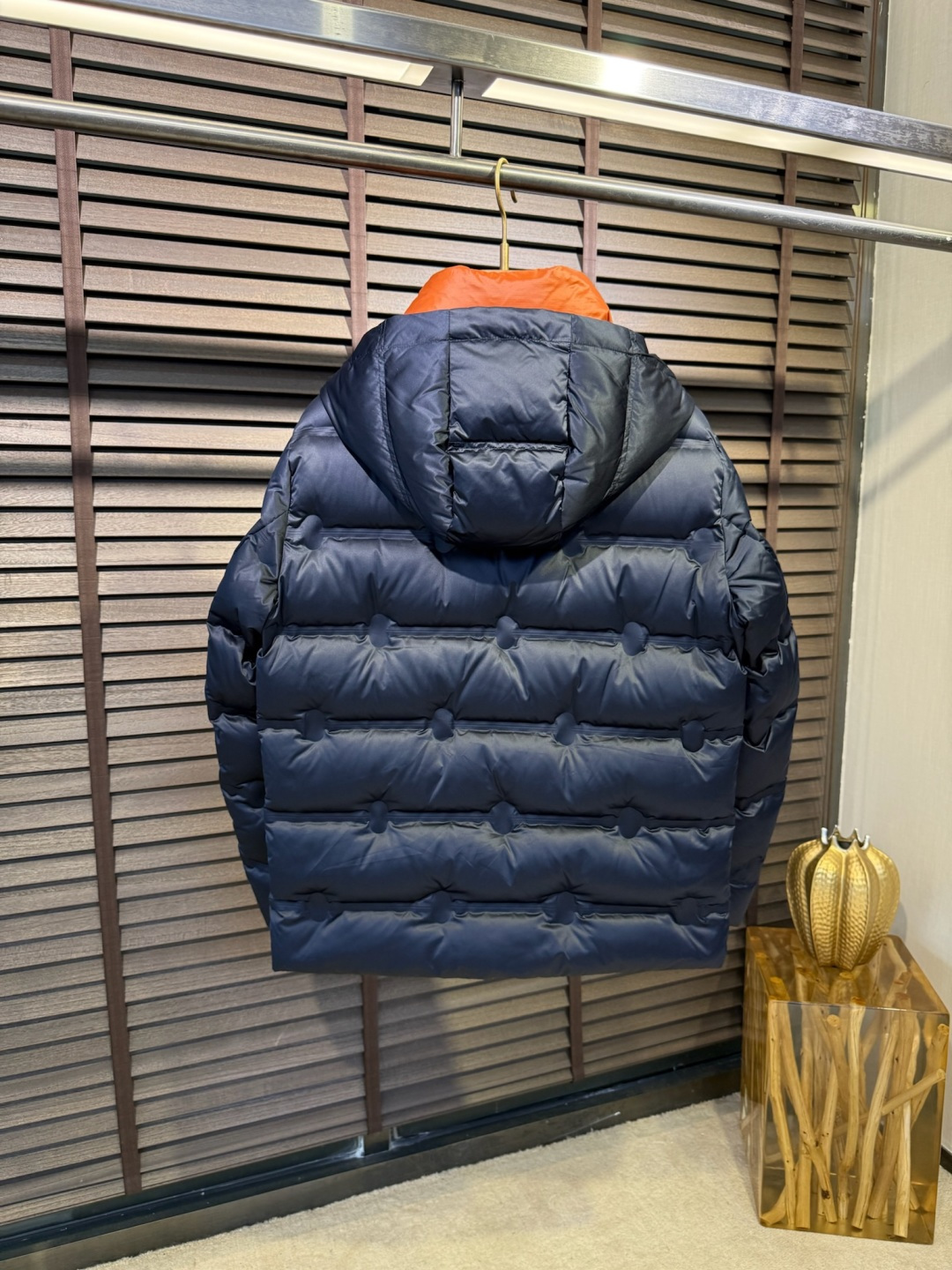 Zegn&杰尼🦷FW2025冬季新款羽绒服。连帽设计，商务与休闲兼并，帽子不可拆卸，适合各种场合穿搭。采