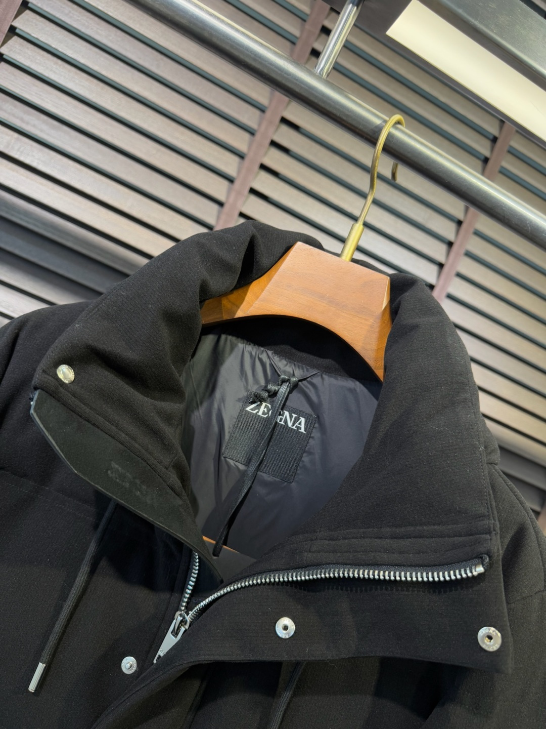 Zegna** 2025最新款时尚设计师款羽绒外套❤️杰尼亚连帽羽绒服，冬季顶级轻奢羽绒服，上臂经典lo